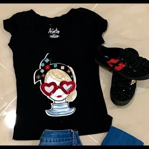 T- shirt w/ sequin patch hand made